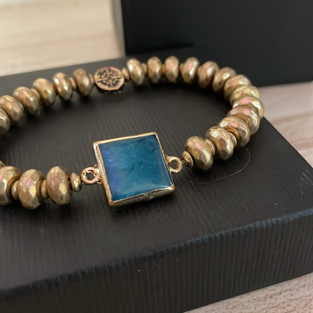 Vintage Emerald beaded bracelet - Picture 2 of 3